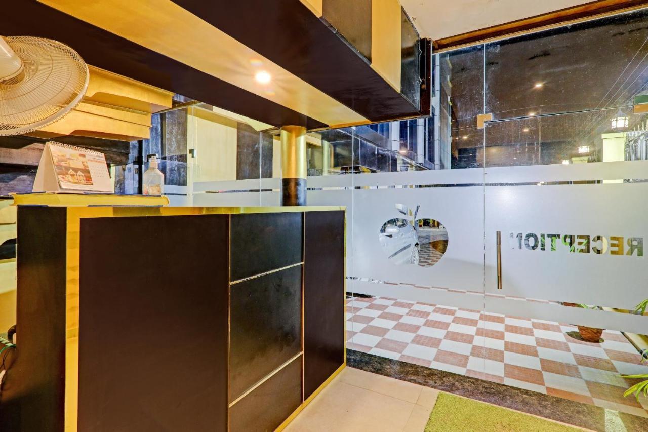 Oyo Flagship 82727 Golden Apple Prayagraj Exterior photo